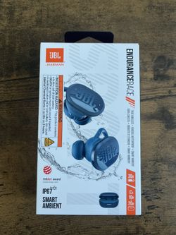 JBL Endurance Race TWS - Waterproof true wireless active sport earbuds, JBL Pure Bass Sound, Up to 30 hours of battery life, IP67 Waterproof and Dustp