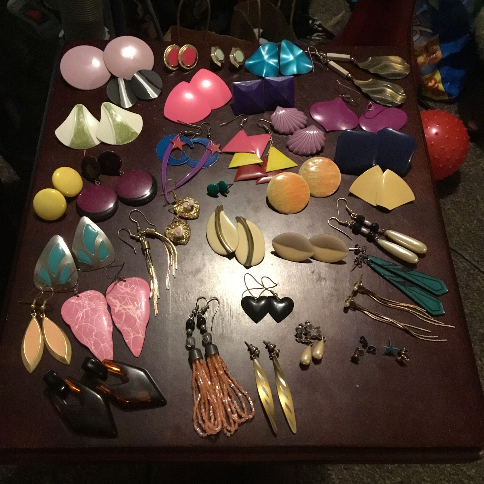 34 Pair Of 80s And 90s Style Earrings