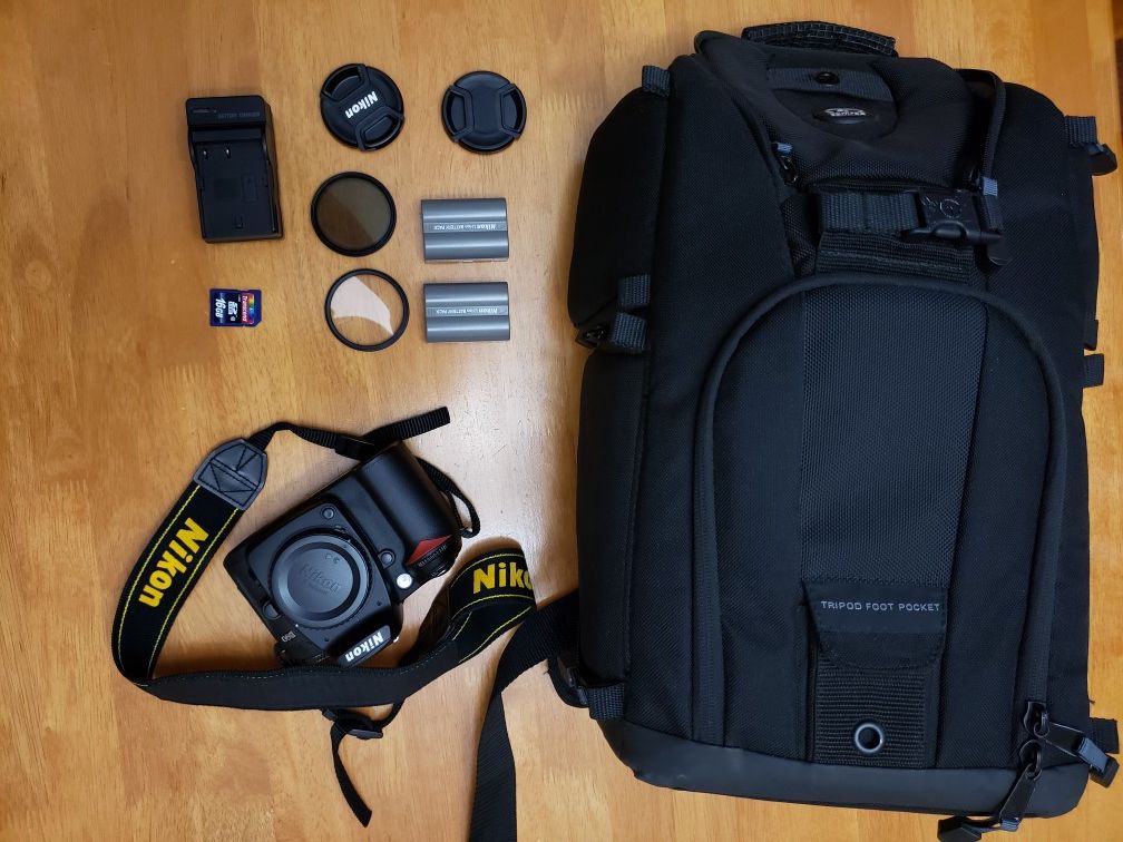 Nikon D90 DSLR Camera & Accessories