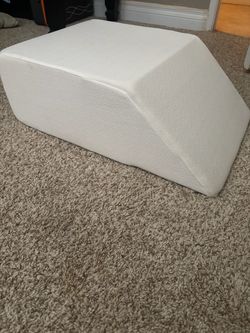 Wedge Pillow
