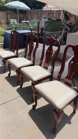 4 Dining Room Chairs