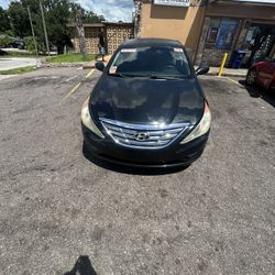 2011 Hyundai Sonata-Hybrid
