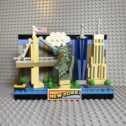 LEGO New York Postcard 40519