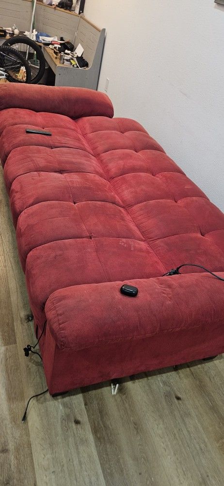 Red Couch/futon