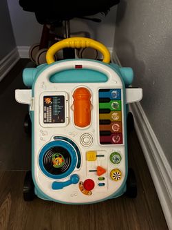 Baby Einstein DJ Station Walker