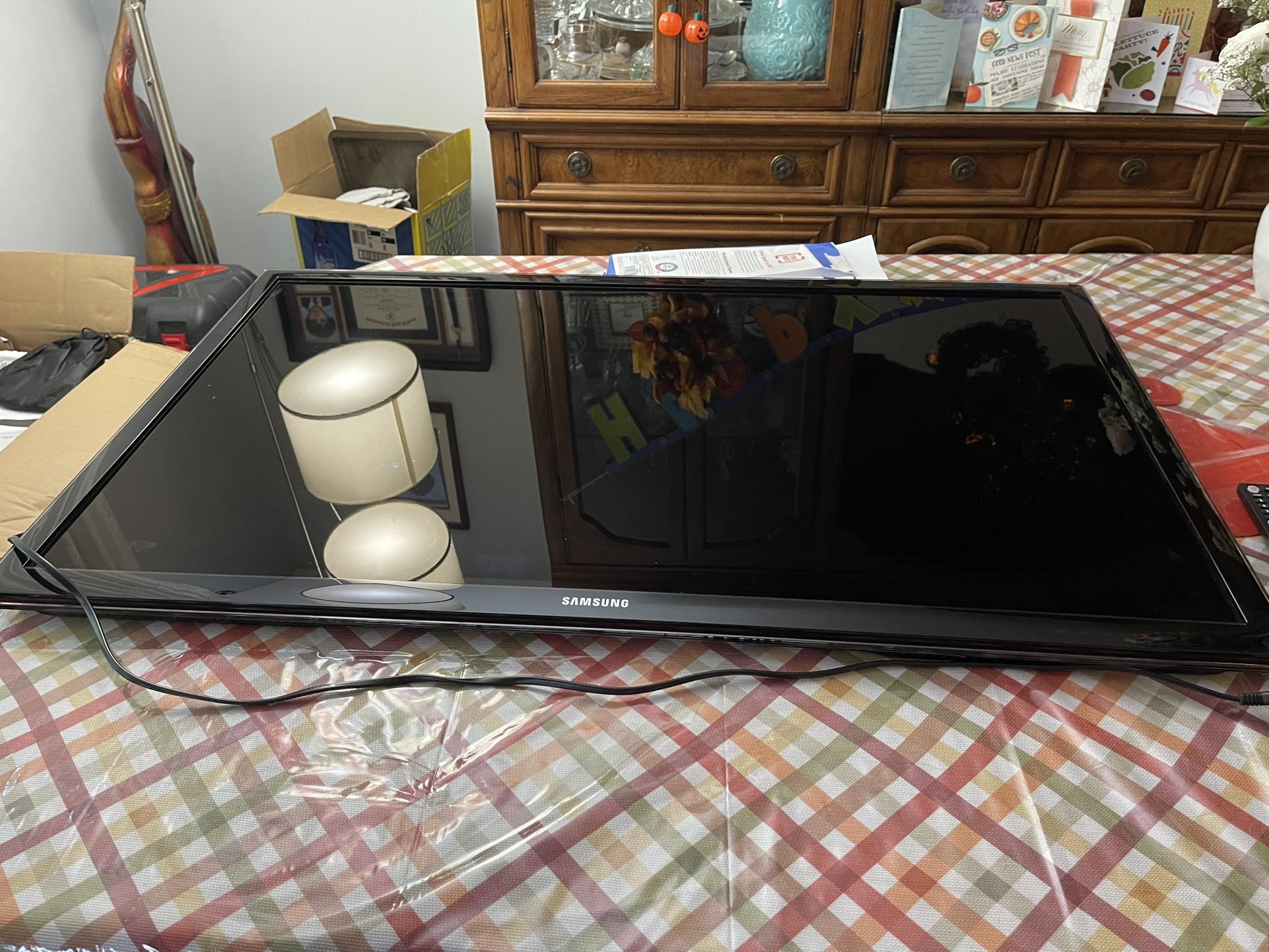 46” Samsung Model UN46D6050TFXZA Full HD Smart LED TV (Important - See Description!!!)