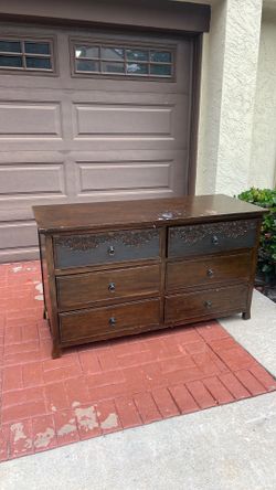 Pier one dresser free