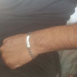 14k White Gold Chain And Bracelet 28 Grams Total$1800