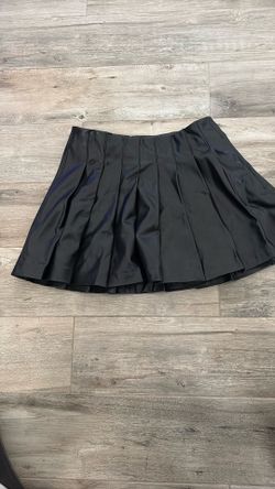 Woman’s small L'Academie Rocio Mini Skirt