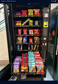 Vending machine with Nayax Card Reader