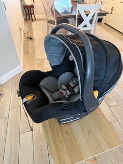 Chicco infant car seat