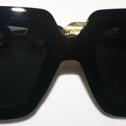 High Fashion Oversized Sunglasses - Women's Large Frame Square - No Glare Black