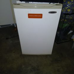 Refrig.   WORKS GREAT