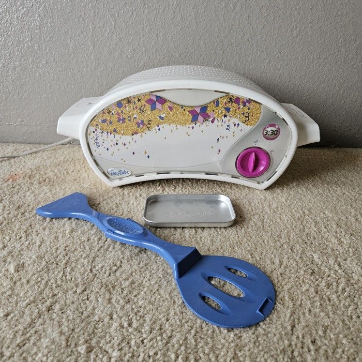 Easy-Bake Oven