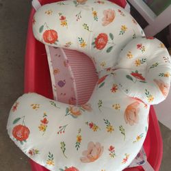 Breastfeeding pillow with baby headrest 