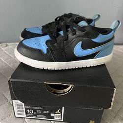 Jordan 1 Low ALT University Blue