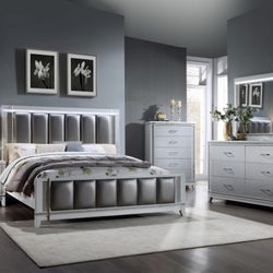 4 Pc Queen Bedroom Set