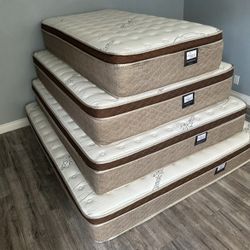 Queen Organic Cloud Edition Europillow Top 12inch Mattress 