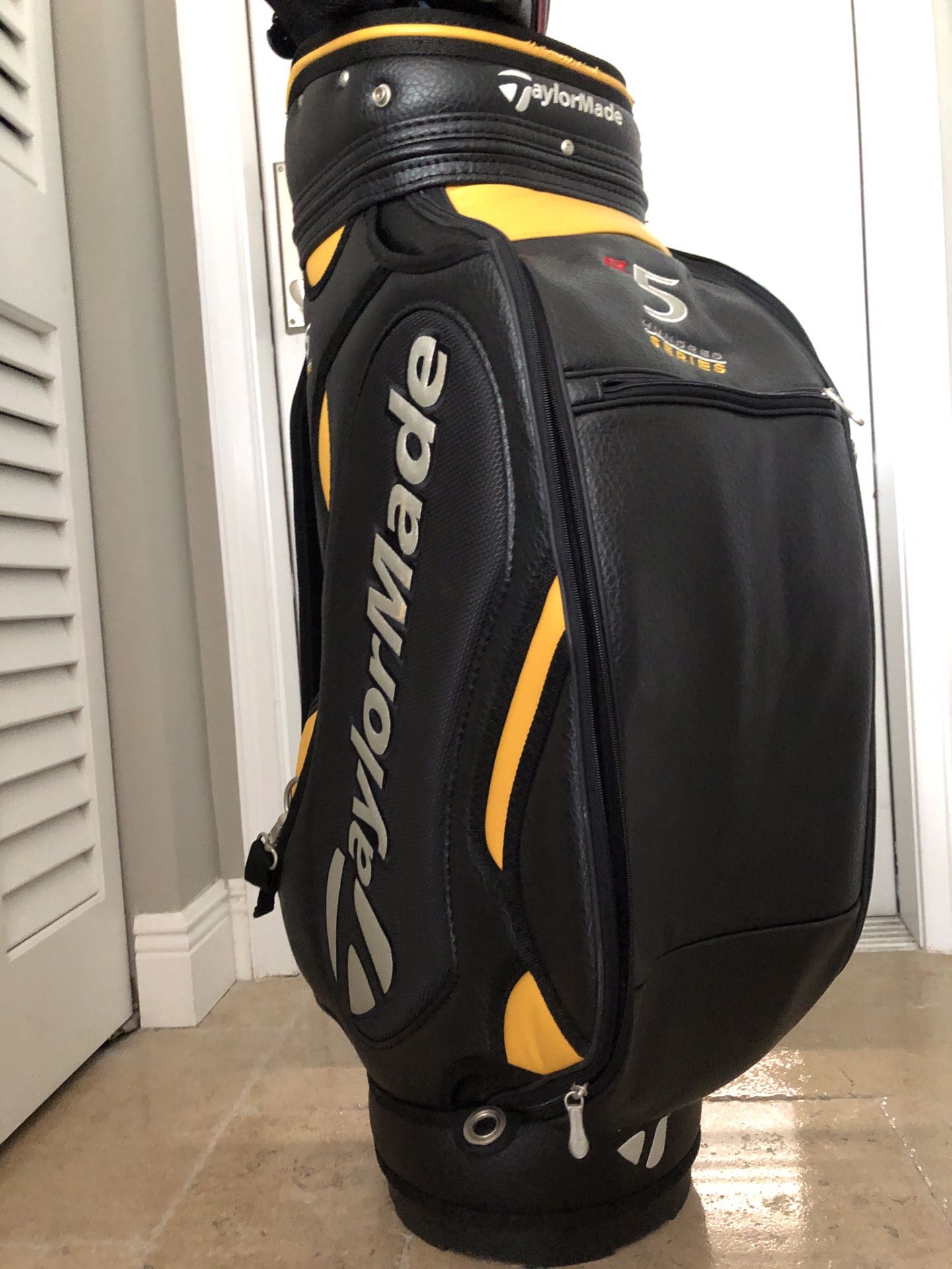 Golf carry bag with new cover