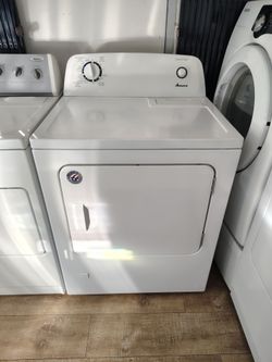 Amana gas dryer súper capacity In Excellent Working Condition