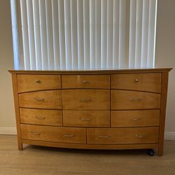 Drawer Dresser
