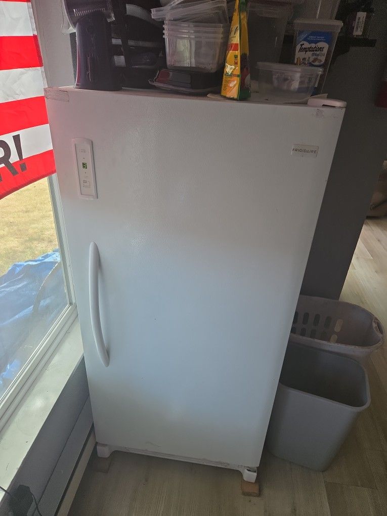 Frigidaire Freezer