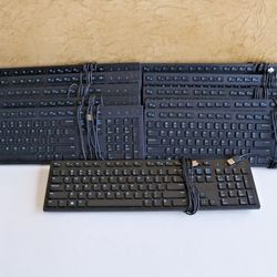 A LOT OF COMPUTER KEYBOARDS LOT