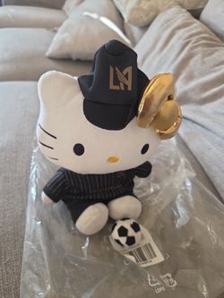 Hello Kitty LAFC plushie