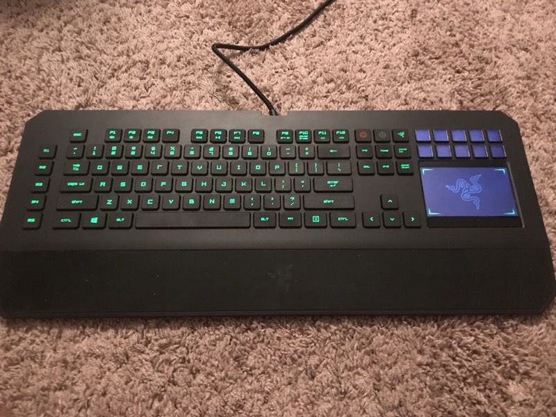 Selling Razer DeathStalker Ultimate Edition with LCD Screen