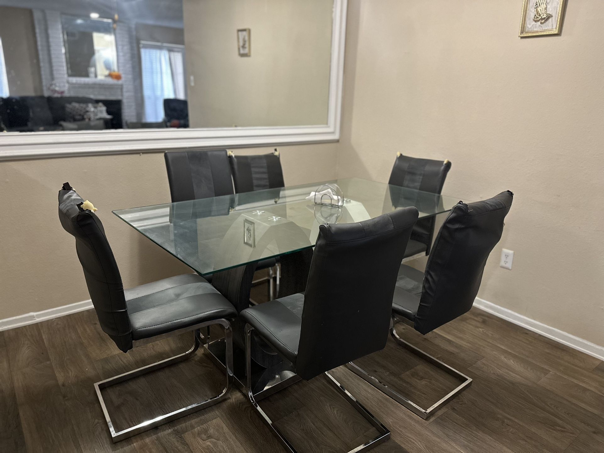 Diner Table