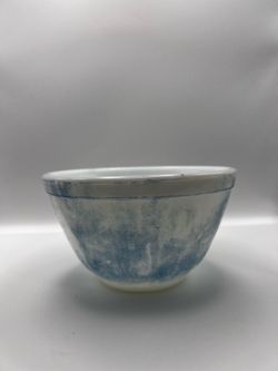 Vintage Blue DWD Pyrex Mixing Bowl #401 (1.5 Pint) – Distressed/Marbled Effect