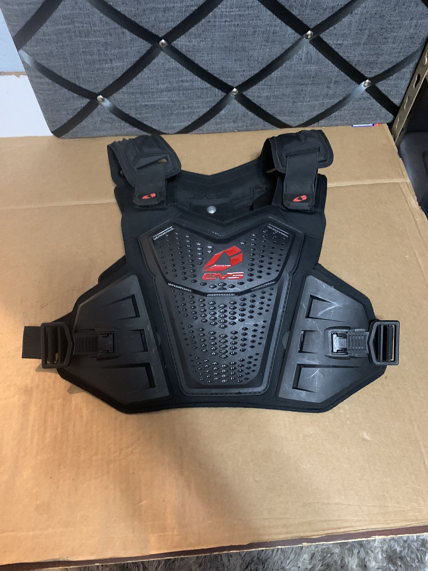 Evs F1 Youth Chest Protector 