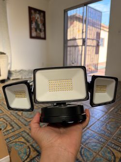 Onforu 75W Flood Lights Outdoor, 7000LM Brightness