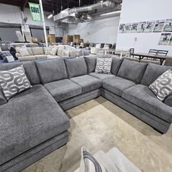 Stylish Charcoal Sectional Sofa w/ Chaise Lounge