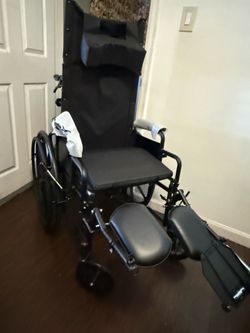Wheelchair (Like new)