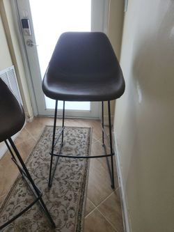 2 Brown bar stools