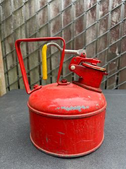 Vintage Justrite 1-Gallon Safety Gas Can