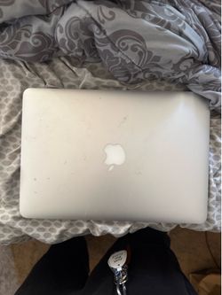 Mac Book