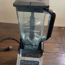     ninja blender 72 OZ (9) cups