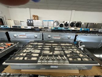 New THERMADOR 36 in Gas Cooktop 5 Burners in Stainless Steel