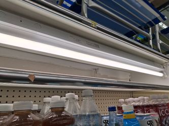 5 Commercial 4' Cooper Lighting Fluorescent Fixtures – Great Condition