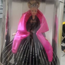 Barbie Happy Holidays Special Edition Mattel Doll #20200