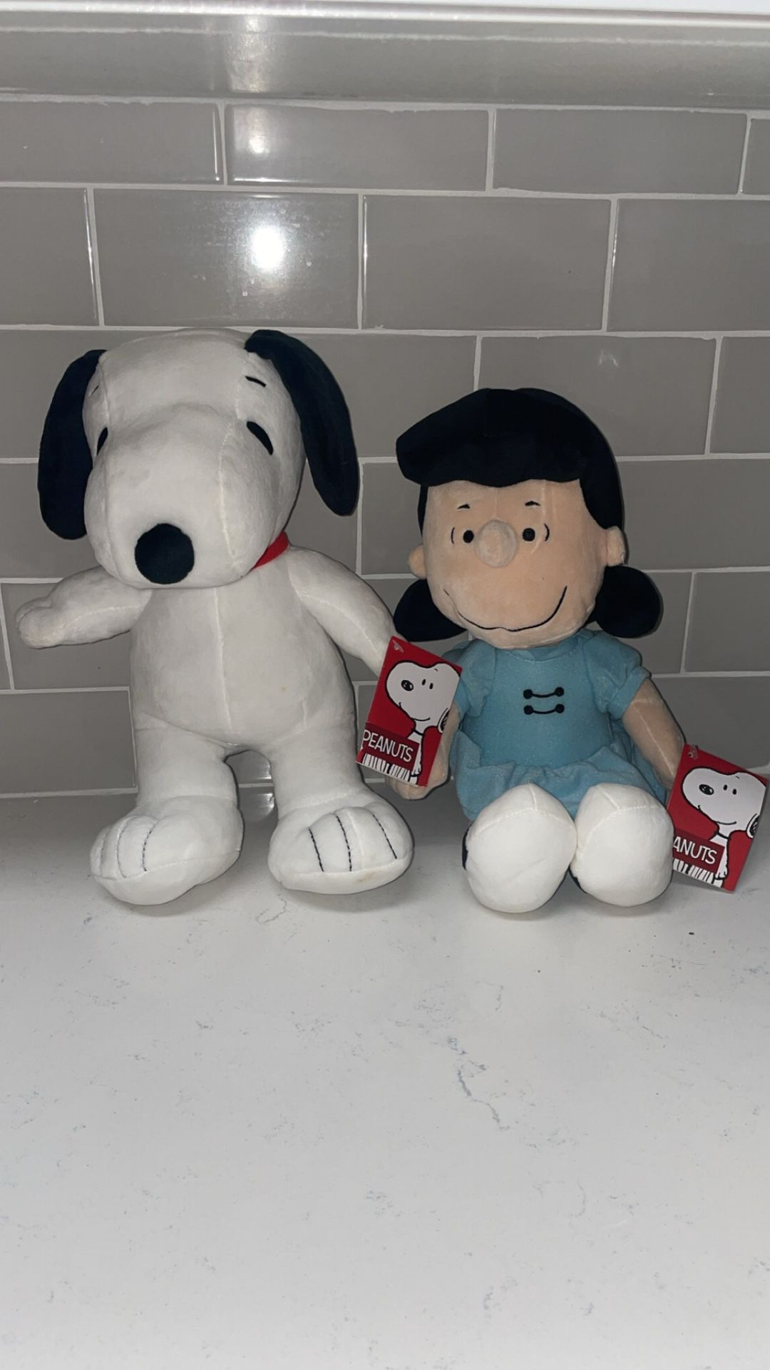 Peanuts Snoopy And Lucy Plush 