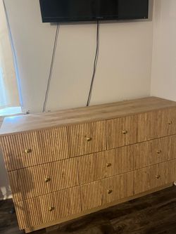 8 drawer dresser