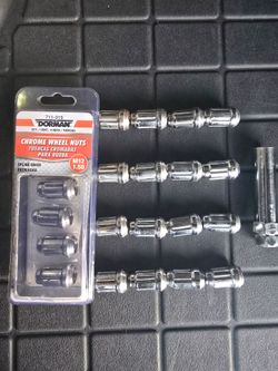 Dorman Chrome Wheel Lock Lugnuts