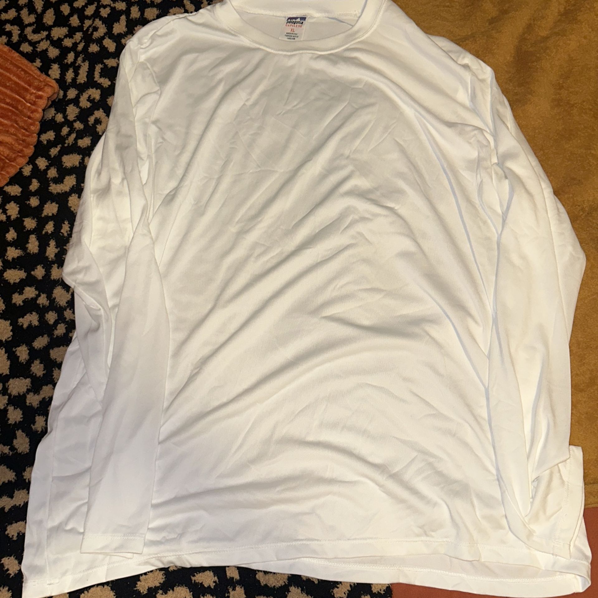 Patagonia White Long Sleeve Size XL