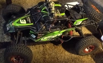 R/C  CAR