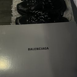 Balenciaga size 44 $600 