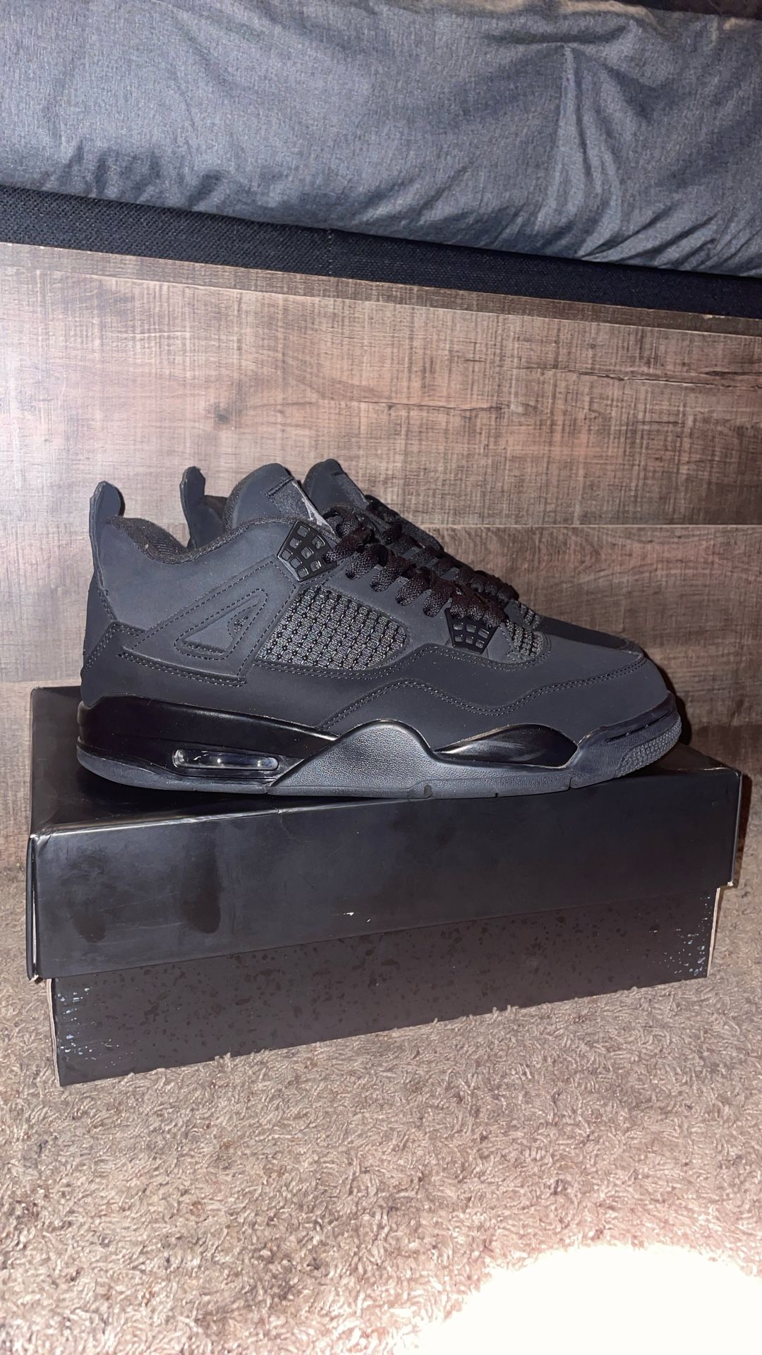 Jordan 4 Black Cats Size 11