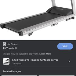 New Life Fitness T5  Track Connect Treadmill 